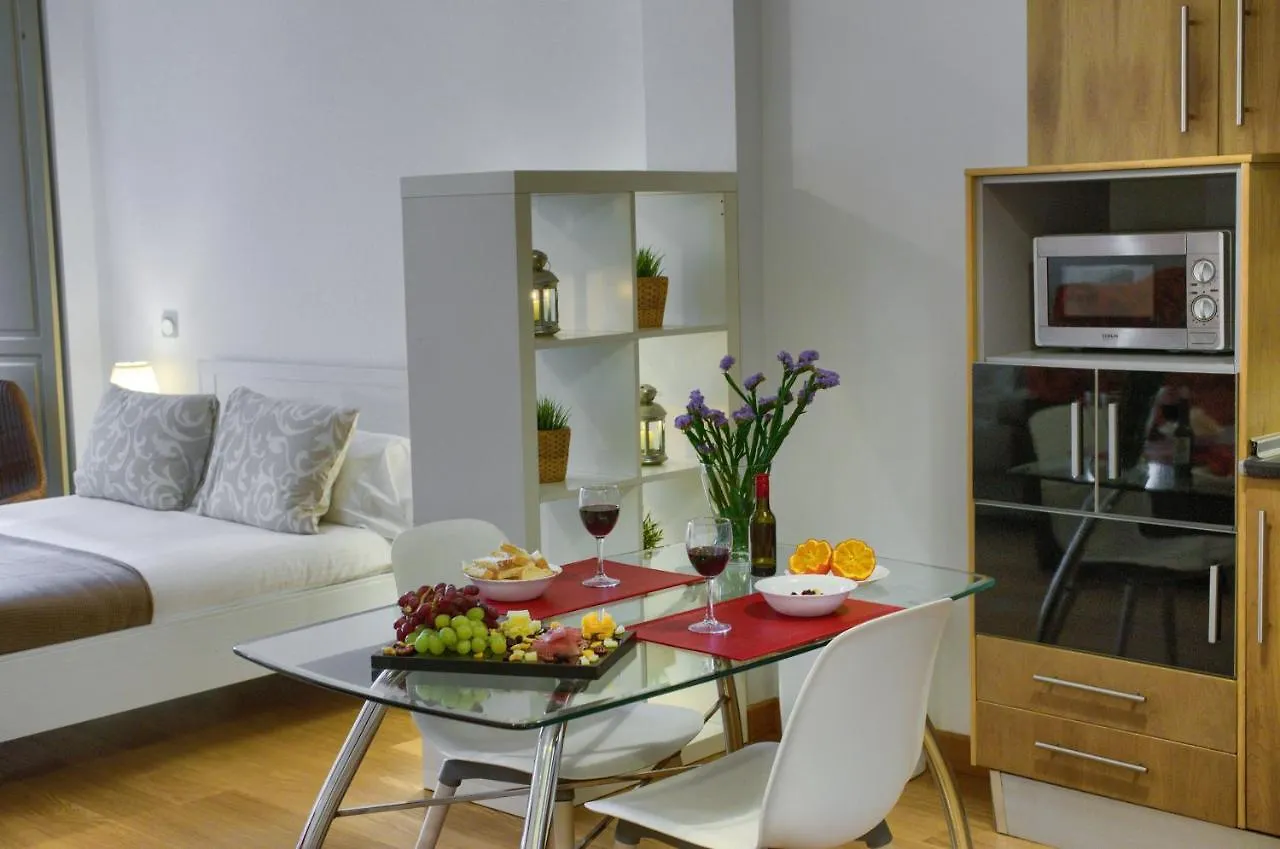 Lyrioshomes Apartamento Estudio La Biznaga Màlaga 0*,