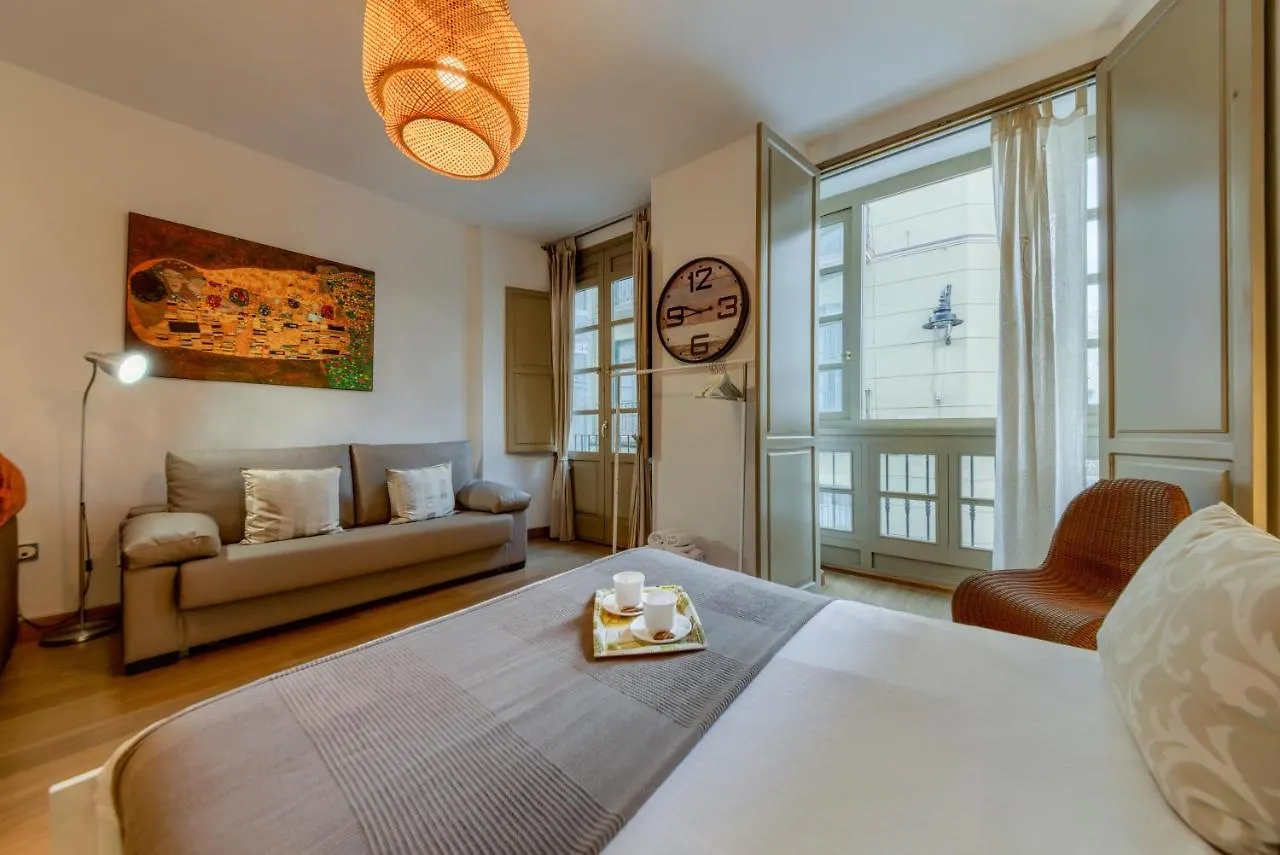Lyrioshomes Apartamento Estudio La Biznaga Màlaga